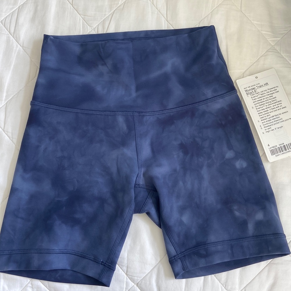 COPY - Lululemon wunder train HR short 6 inch size 4. Brand new and never worn!